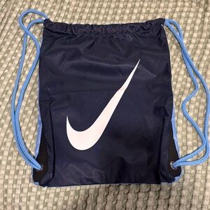 Nike Navy and Light Blue Drawstring Backpack Backsack Cinch Sack